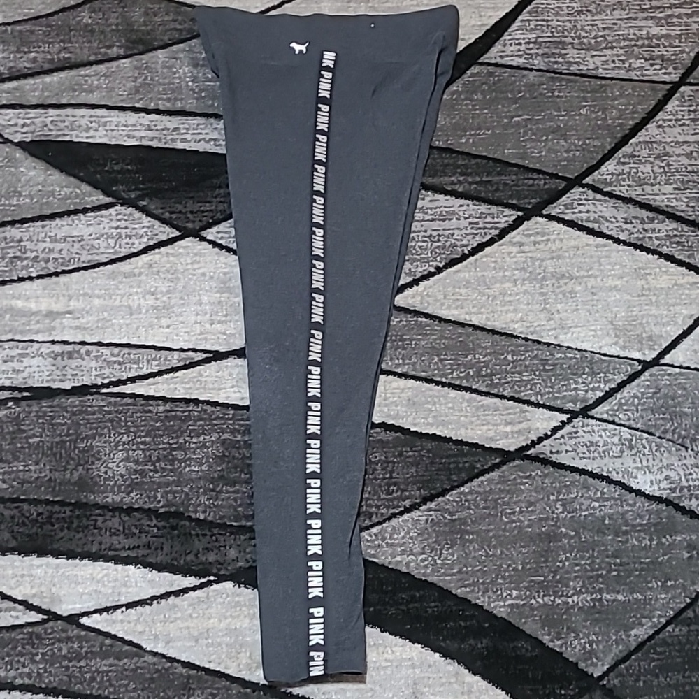 VS PINK 2018 YOGA LOGO LEGGINGS